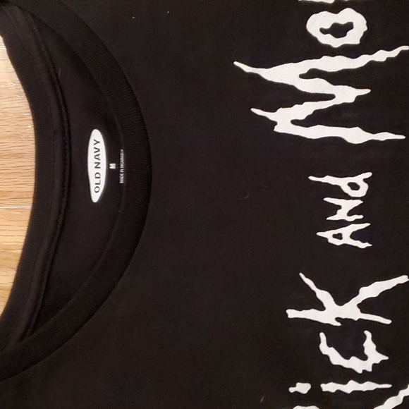 Old Navy Rick and Morty graphic tee - Picture 3 of 4